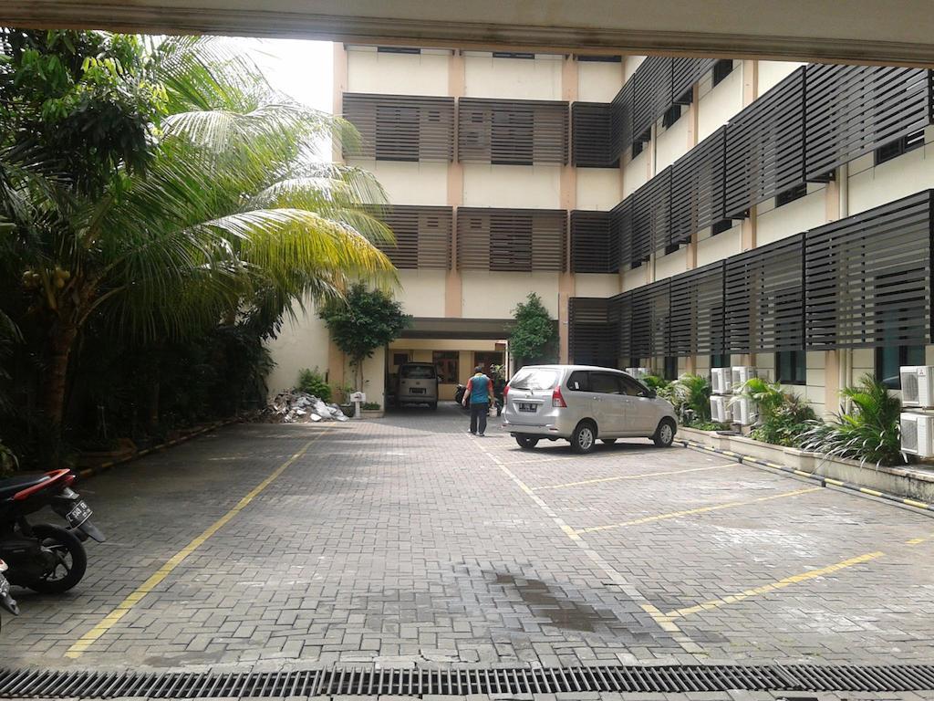Hotel Fortuna Surabaia Exterior foto